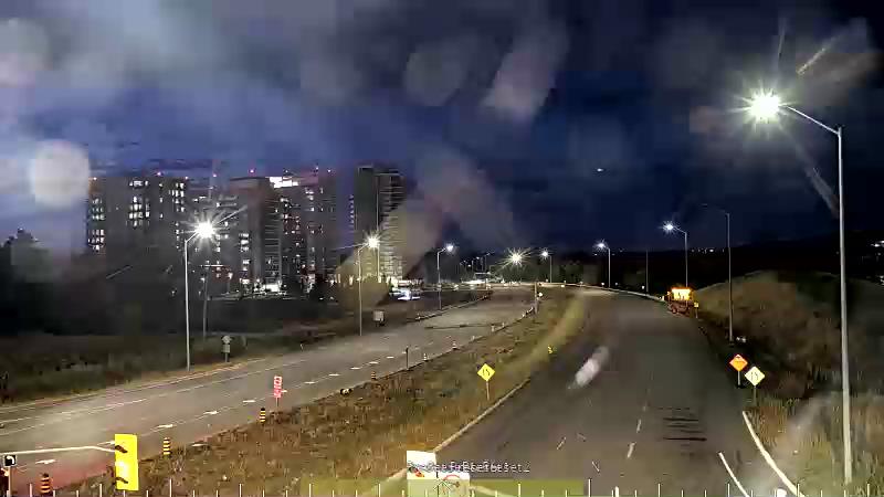 Traffic camera image at 2025-08-25 00:40:13