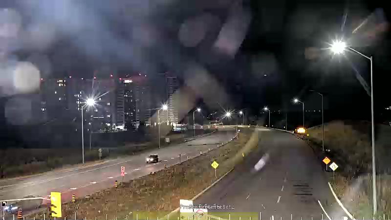 Traffic camera image at 2025-08-25 02:35:18