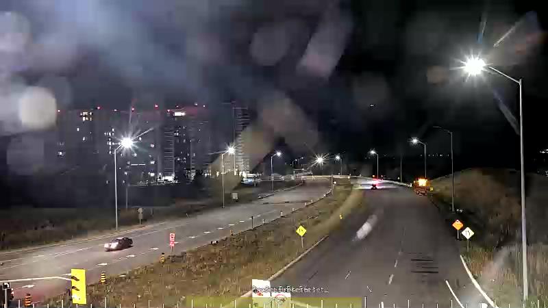 Traffic camera image at 2025-08-25 02:40:13