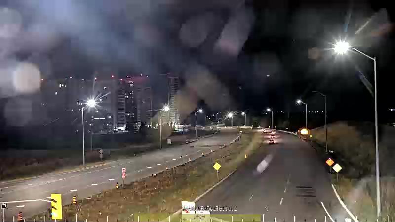 Traffic camera image at 2025-08-25 03:30:32