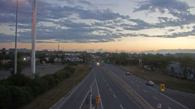 Traffic camera image at 2025-08-25 00:00:15