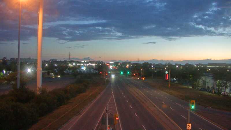 Traffic camera image at 2025-08-25 00:20:15