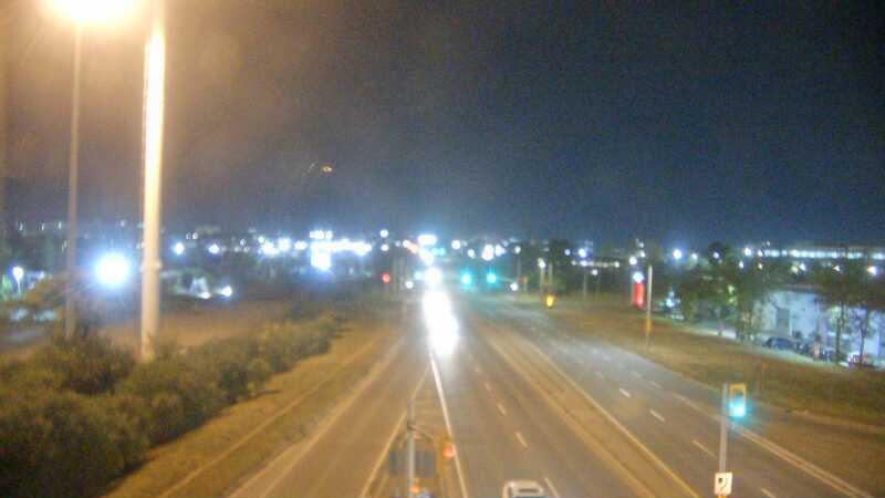 Traffic camera image at 2025-08-25 02:40:13