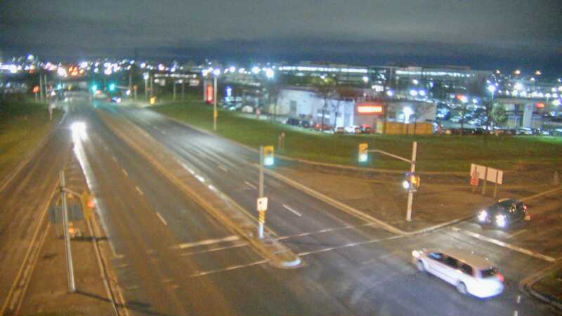 Traffic camera image at 2025-05-08 02:55:15