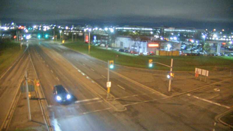 Traffic camera image at 2025-05-08 03:15:11