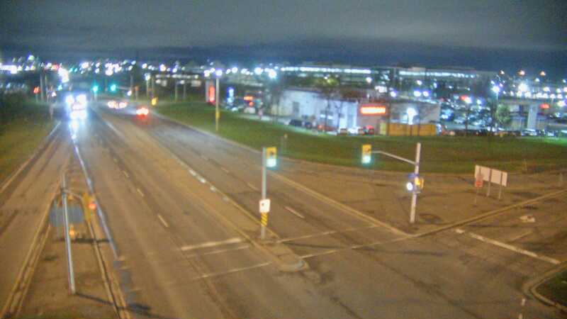 Traffic camera image at 2025-05-08 03:20:12