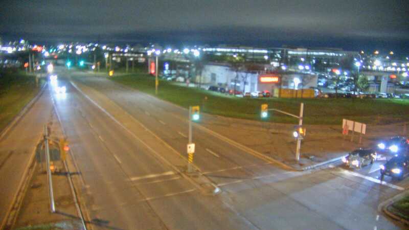 Traffic camera image at 2025-05-08 03:36:19