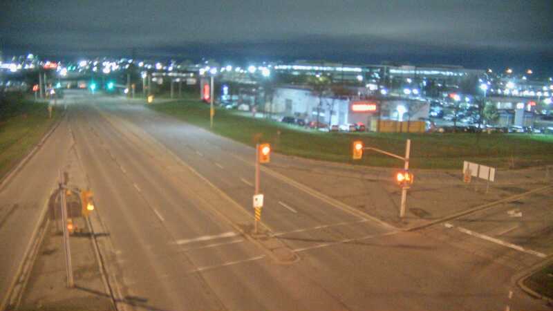 Traffic camera image at 2025-05-08 03:45:15