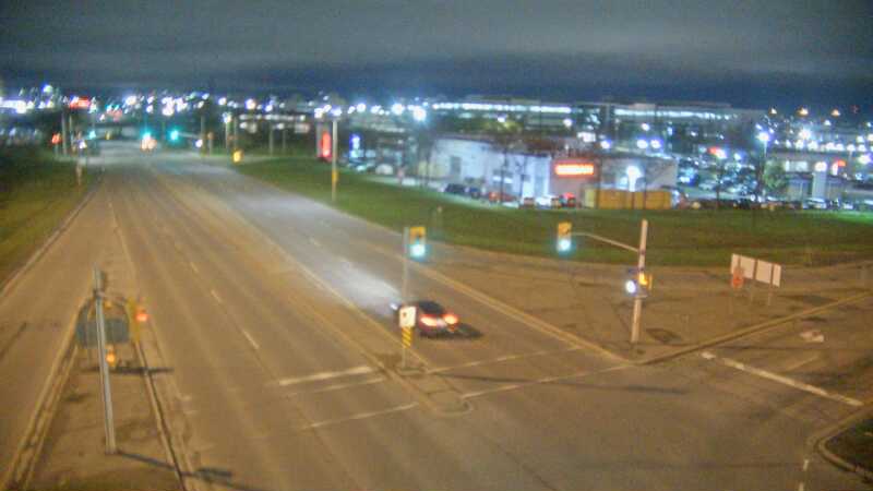 Traffic camera image at 2025-05-08 03:55:15