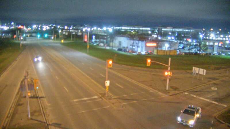 Traffic camera image at 2025-05-08 04:10:13