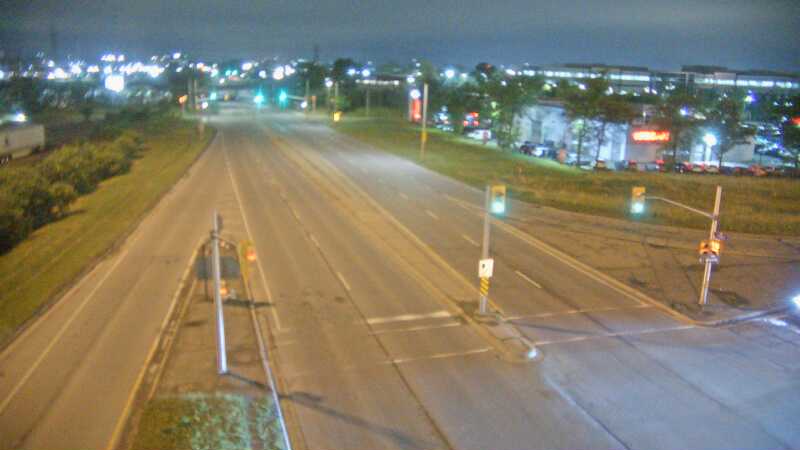 Traffic camera image at 2025-06-28 04:00:17