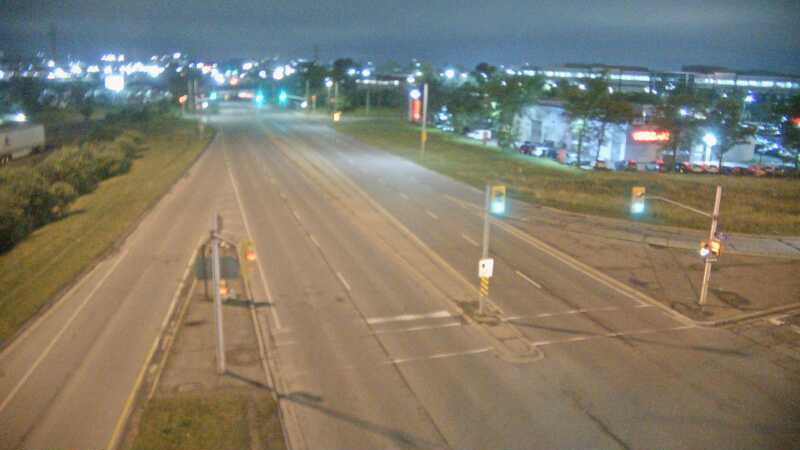 Traffic camera image at 2025-06-28 04:15:16
