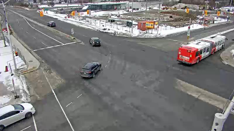 Traffic camera image at 2025-03-09 13:05:14