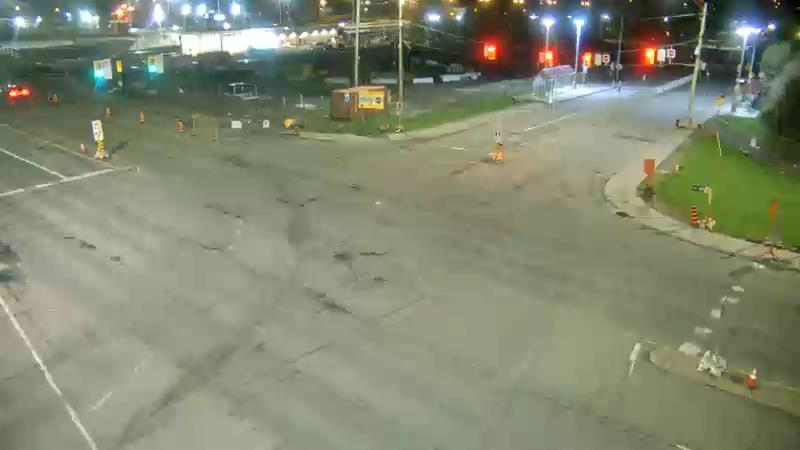 Traffic camera image at 2025-05-08 03:55:15