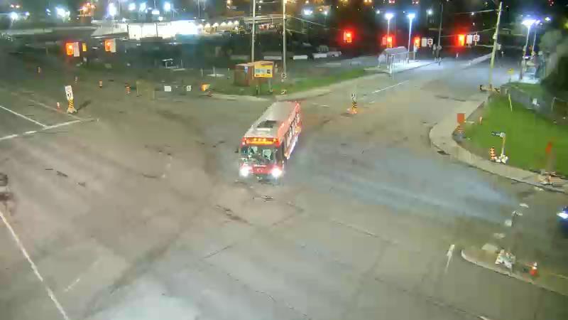 Traffic camera image at 2025-05-08 04:25:13