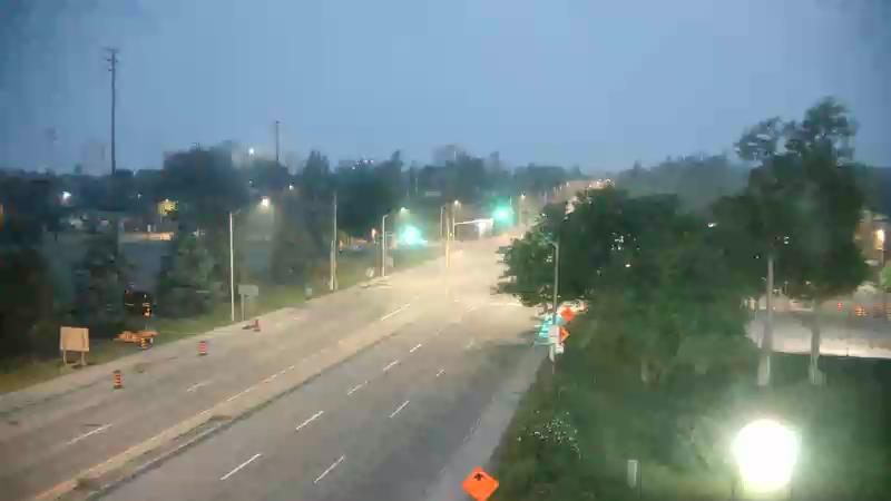 Traffic camera image at 2025-06-06 08:40:22