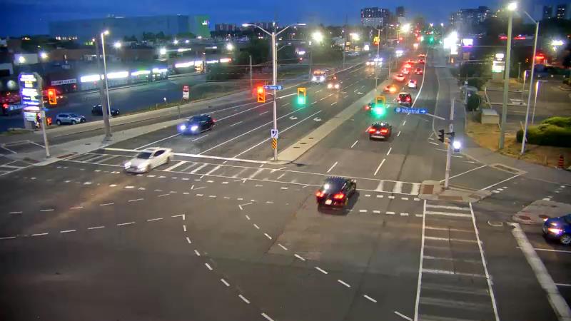 Traffic camera image at 2025-08-25 00:20:15
