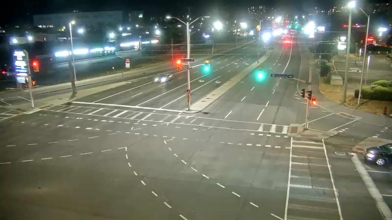 Traffic camera image at 2025-08-25 03:20:16