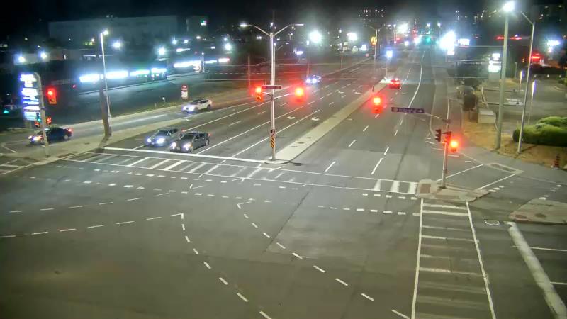 Traffic camera image at 2025-08-25 04:05:15