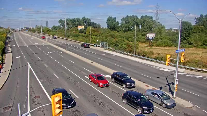 Traffic camera image at 2025-09-14 18:05:16