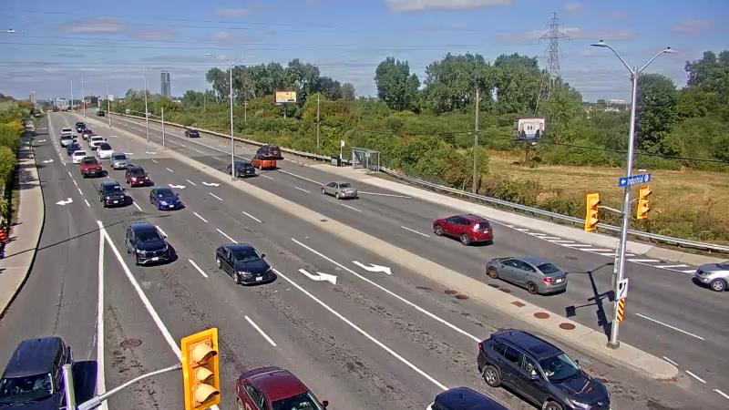 Traffic camera image at 2025-09-14 18:10:13