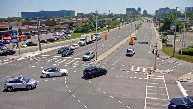 Traffic camera image at 2025-06-30 17:15:24