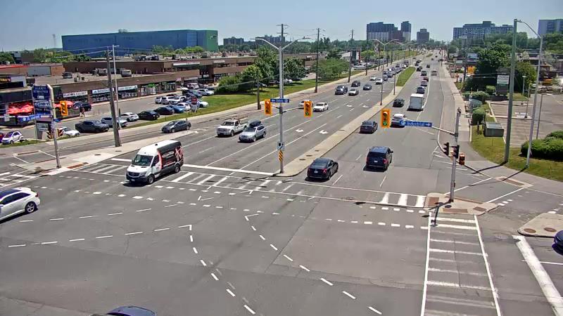 Traffic camera image at 2025-06-30 17:20:24