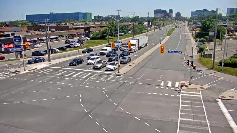 Traffic camera image at 2025-06-30 17:45:21