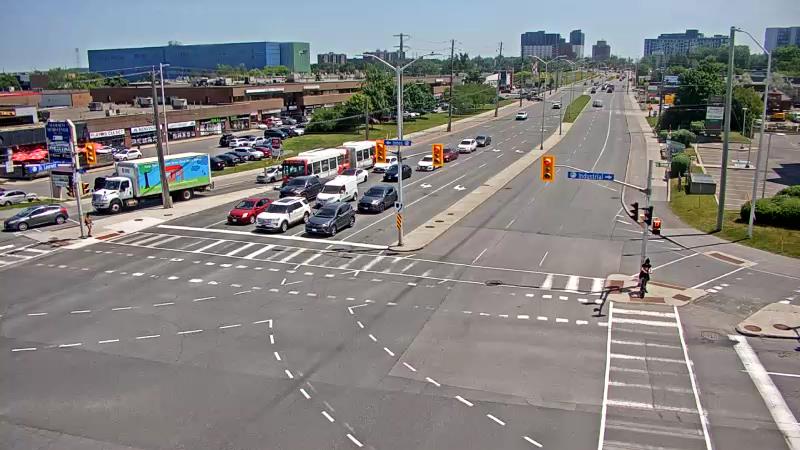 Traffic camera image at 2025-06-30 18:05:16