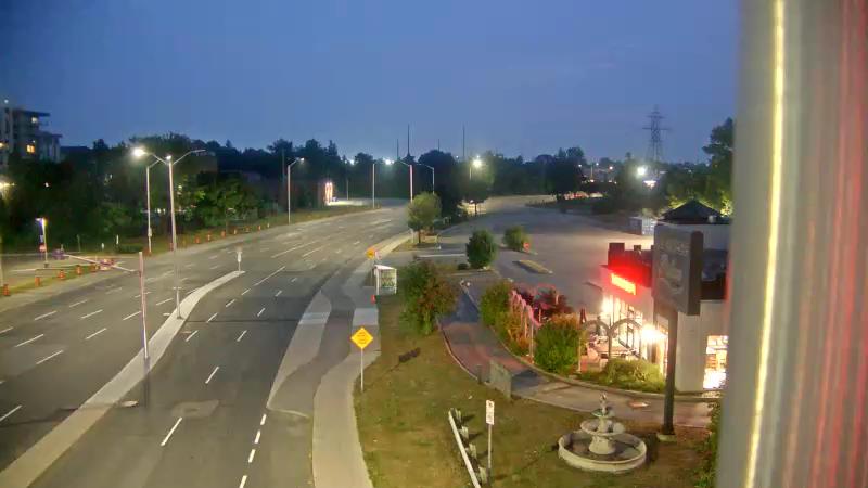 Traffic camera image at 2025-07-31 01:05:18