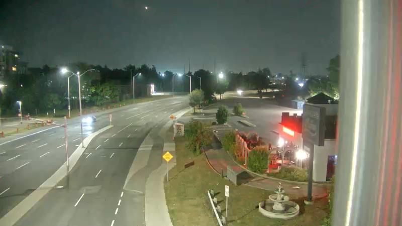 Traffic camera image at 2025-07-31 01:35:15