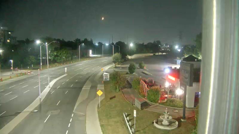 Traffic camera image at 2025-07-31 02:00:16