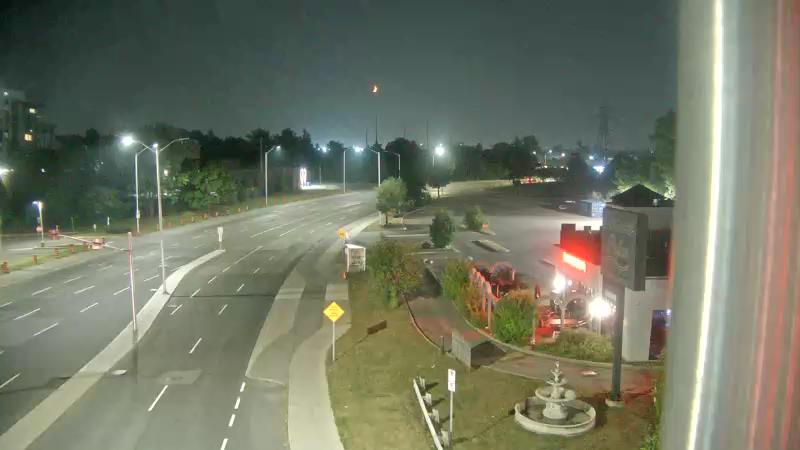 Traffic camera image at 2025-07-31 02:15:16
