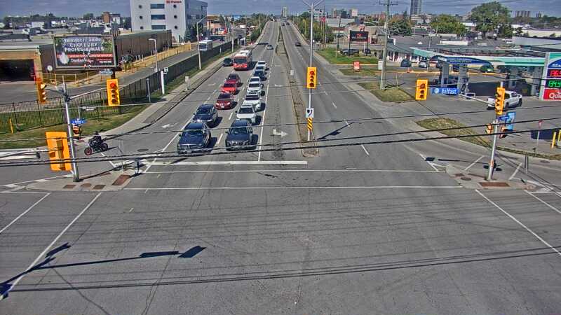 Traffic camera image at 2025-09-14 17:20:06