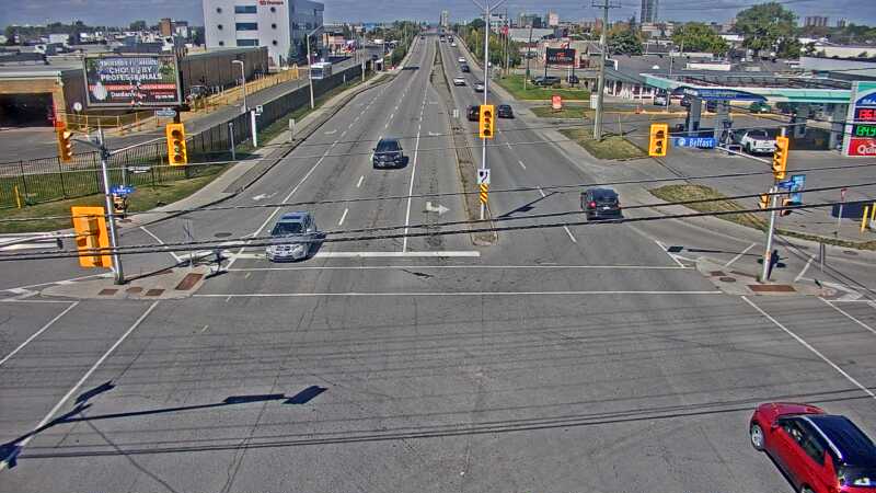 Traffic camera image at 2025-09-14 17:25:06