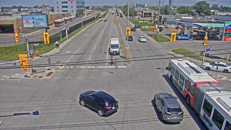 Traffic camera image at 2025-06-30 15:45:10