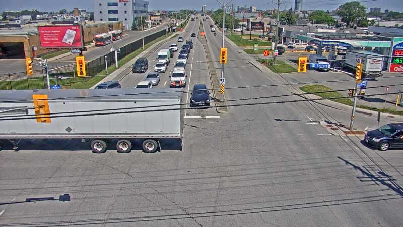 Traffic camera image at 2025-06-30 15:50:05