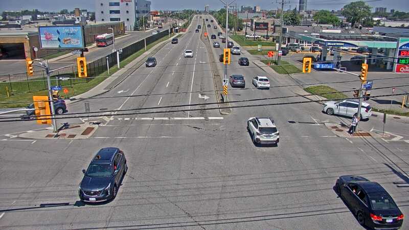 Traffic camera image at 2025-06-30 16:25:05