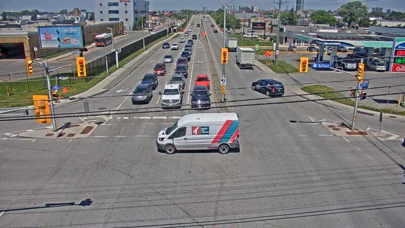 Traffic camera image at 2025-06-30 16:40:05