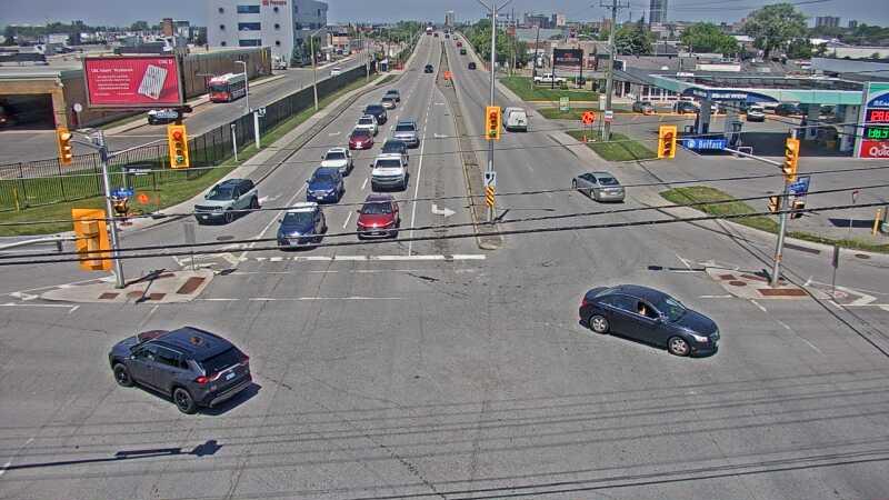 Traffic camera image at 2025-06-30 17:00:06