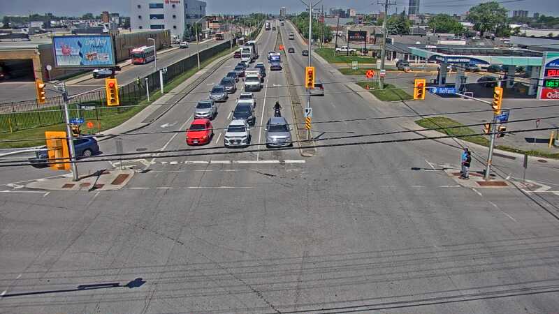 Traffic camera image at 2025-06-30 17:10:13