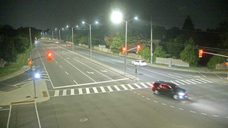 Traffic camera image at 2025-08-04 01:35:16