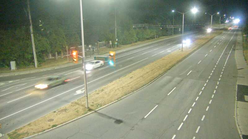 Traffic camera image at 2025-08-25 03:15:27