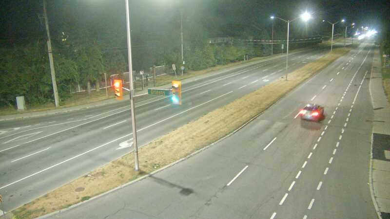 Traffic camera image at 2025-08-25 04:10:17