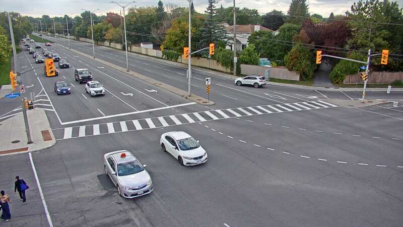 Traffic camera image at 2025-09-18 20:15:15