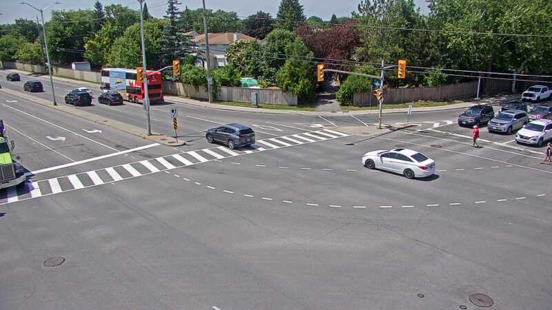 Traffic camera image at 2025-06-30 17:30:27