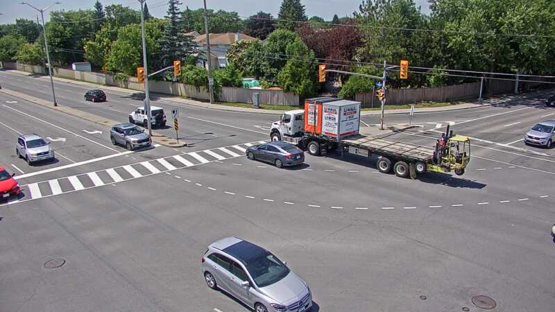 Traffic camera image at 2025-06-30 17:45:21