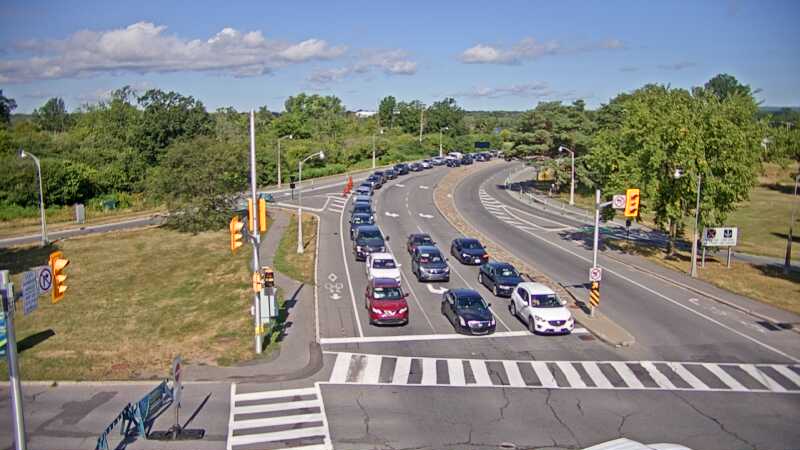 Traffic camera image at 2025-08-24 14:15:16