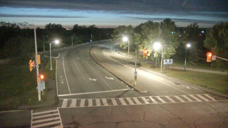 Traffic camera image at 2025-09-05 00:25:16