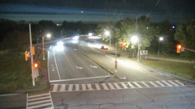 Traffic camera image at 2025-09-05 00:40:17
